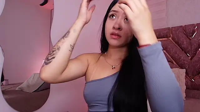 sofia go  online show from 06-19-26, 12:00