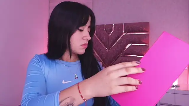 sofia go  online show from 05-16-26, 11:53