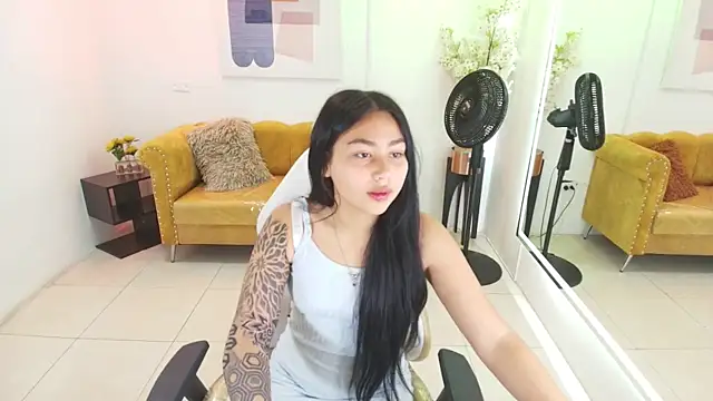 Carolina cherry online show from 04-02-26, 12:45