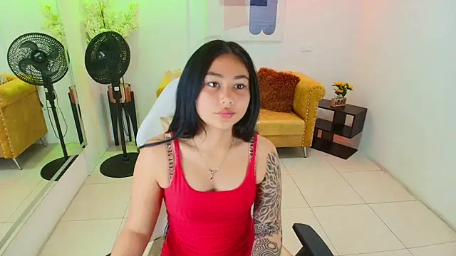 Carolina cherry online show from 04-08-26, 12:39