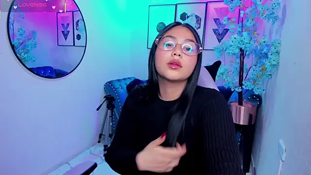Snapshot of Carolina_cherry chatting on 06-19-26, 12:49 Carolina cherry online show from 06-19-26, 12:49