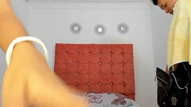 Beele and Evie online show from 02-01-26, 12:14