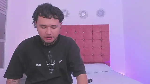 Beele and Evie online show from 02-04-26, 07:53