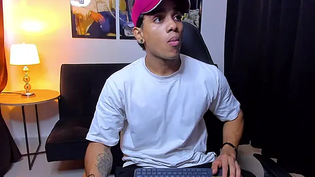 Dustyn Michelle1 online show from 02-05-26, 06:26