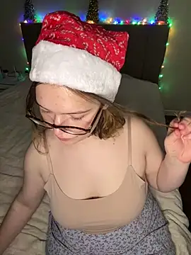 Snapshot of MelisaDreams chatting on 12-16-25, 02:10 MelisaDreams online show from 12-16-25, 02:10