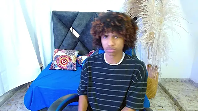 angelll18  online show from 03-04-26, 08:16