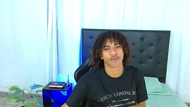 angelll18  online show from 02-22-26, 02:08