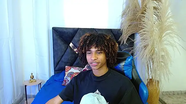 angelll18  online show from 04-01-26, 09:01