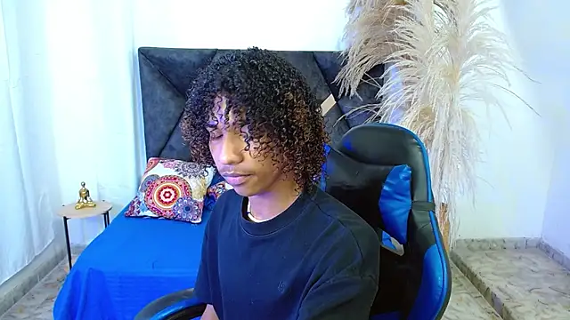 angelll18  online show from 03-05-26, 09:00