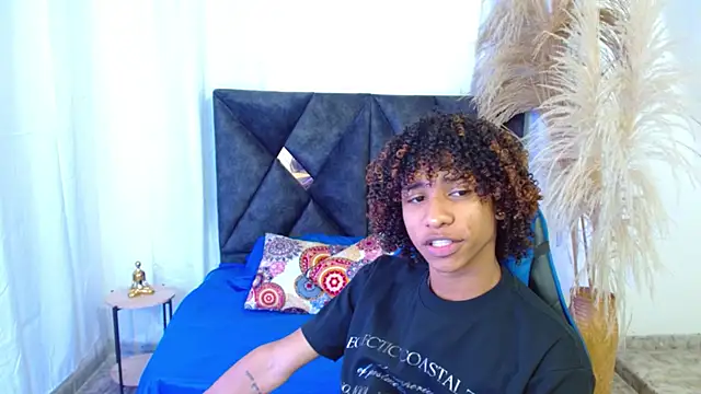 angelll18  online show from 03-19-26, 08:42