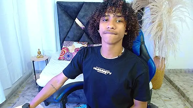 angelll18  online show from 02-23-26, 08:53