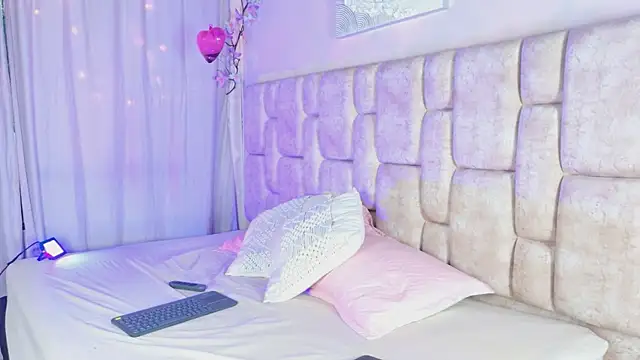 Snapshot of NanyMatrioska chatting on 05-05-26, 10:24 NanyMatrioska online show from 05-05-26, 10:24