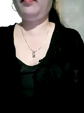 Dianna68 online show from 12-17-25, 06:40