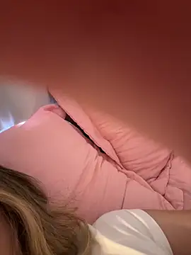 privsloirinha online show from 03-16-26, 05:48