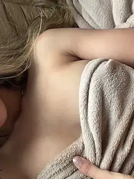 privsloirinha online show from 02-07-26, 05:32