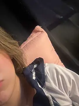 privsloirinha online show from 12-21-25, 05:14