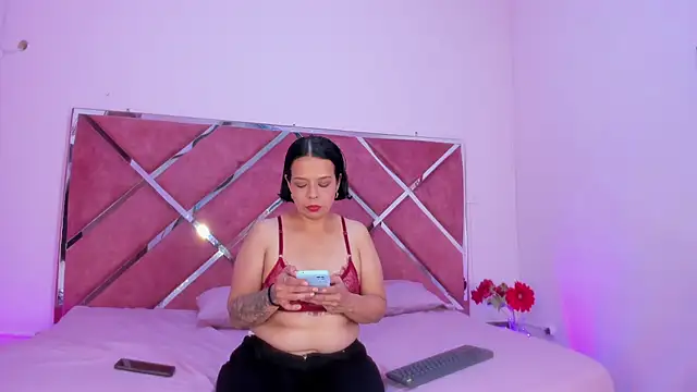 LunaaMorelli2 online show from 12-14-25, 03:46