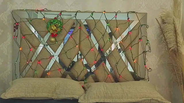 prettyboyy 13 online show from 12-22-25, 03:50