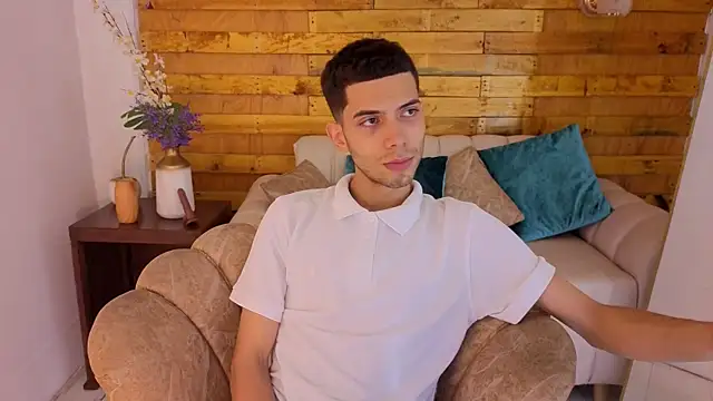 prettyboyy 13 online show from 01-10-26, 08:04