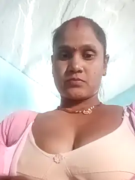 Akanksha soni online show from 12-17-25, 07:35