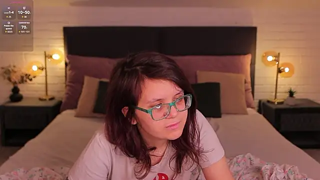 Ariell Mini online show from 03-17-26, 06:49