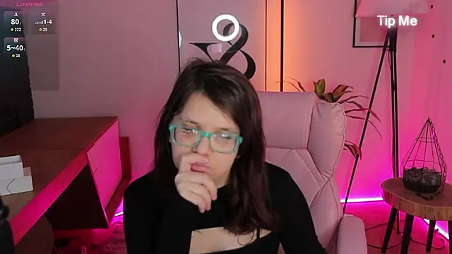 Snapshot of Ariell_Mini chatting on 02-03-26, 01:16 Ariell Mini online show from 02-03-26, 01:16