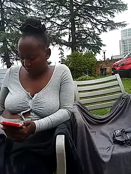 SweetHotPussy 99 online show from 12-18-25, 07:35