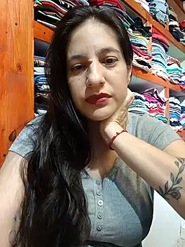 Snapshot of julietaloovee chatting on 02-04-26, 09:32 julietaloovee online show from 02-04-26, 09:32