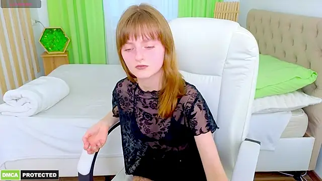 Miss Alisa  online show from 04-17-26, 03:04