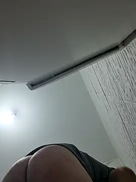 Snapshot of box13sexy chatting on 01-15-26, 06:17 box13sexy online show from 01-15-26, 06:17