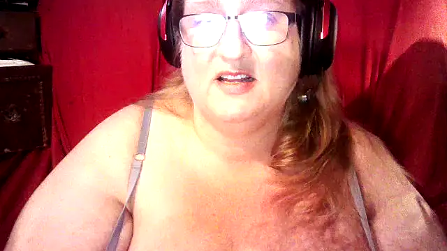 jade-belle online show from 12-18-25, 05:12