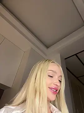 blonde di online show from 12-18-25, 04:06