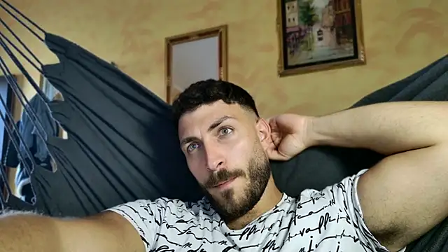 Snapshot of mark_ariete chatting on 07-06-26, 02:35 mark ariete online show from 07-06-26, 02:35