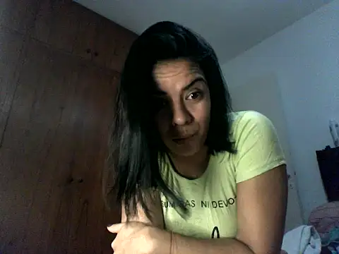 luluclark69 online show from 04-07-26, 12:12