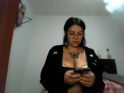 luluclark69 online show from 07-18-26, 10:07