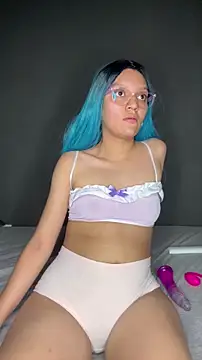 mila mils18 online show from 12-18-25, 10:24