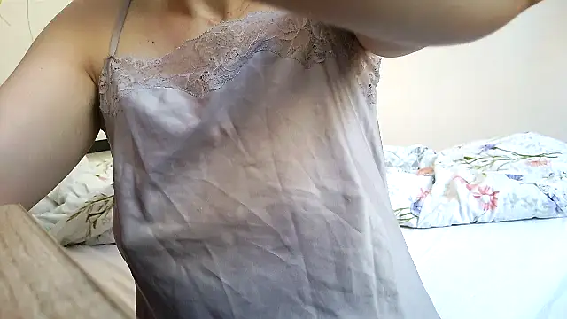 Snapshot of anngelle chatting on 07-29-26, 08:24 anngelle online show from 07-29-26, 08:24