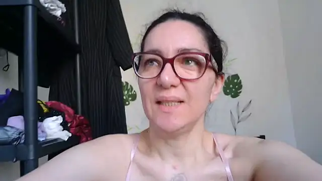 anngelle online show from 04-12-26, 07:11