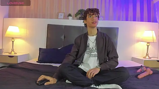 Snapshot of Will_Turneer chatting on 01-08-26, 05:57 Will Turneer online show from 01-08-26, 05:57