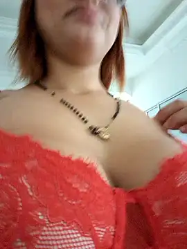 Mia em online show from 01-11-26, 04:58