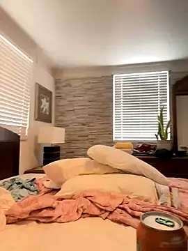 jhaycobXgarcia online show from 12-15-25, 12:16