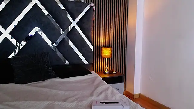 Amy channel online show from 04-16-26, 01:12