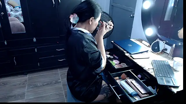 Naomy Mature online show from 02-11-26, 12:16