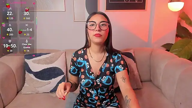 Hiyori Bloom  online show from 03-06-26, 05:46