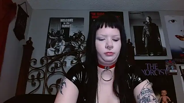 Snapshot of Bettieee_Agura chatting on 03-12-26, 12:49 Bettieee Agura online show from 03-12-26, 12:49