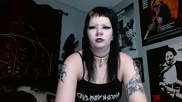 Snapshot of Bettieee_Agura chatting on 04-11-26, 06:22 Bettieee Agura online show from 04-11-26, 06:22