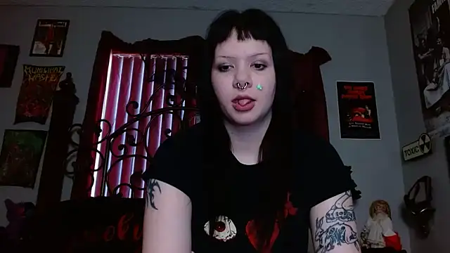 Snapshot of Bettieee_Agura chatting on 03-18-26, 09:04 Bettieee Agura online show from 03-18-26, 09:04