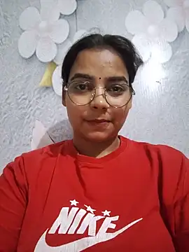 Snapshot of Himani_0122 chatting on 06-19-26, 04:40 Himani 0122 online show from 06-19-26, 04:40