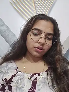 Snapshot of Himani_0122 chatting on 07-06-26, 05:04 Himani 0122 online show from 07-06-26, 05:04
