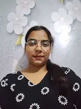Snapshot of Himani_0122 chatting on 06-20-26, 05:01 Himani 0122 online show from 06-20-26, 05:01